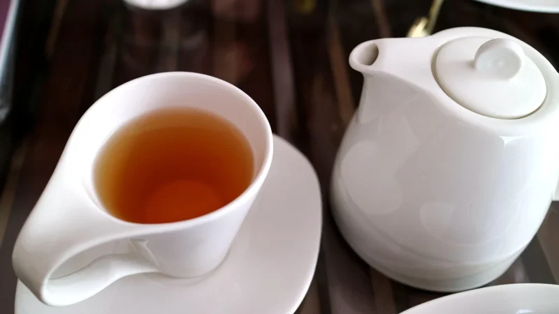 Het perfecte zetproces voor Grey, Darjeeling en Assam thee